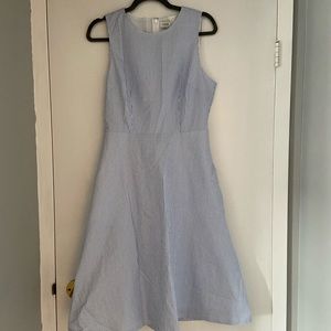 Sleeveless  midi dress in cotton seersucker